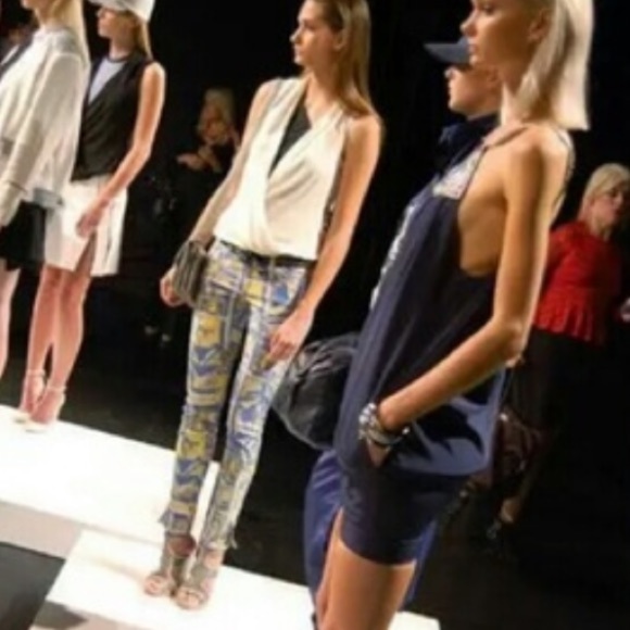 * NWOT Monika Chiang Skinny jeans blue yellow geometric $245 - Picture 7 of 9